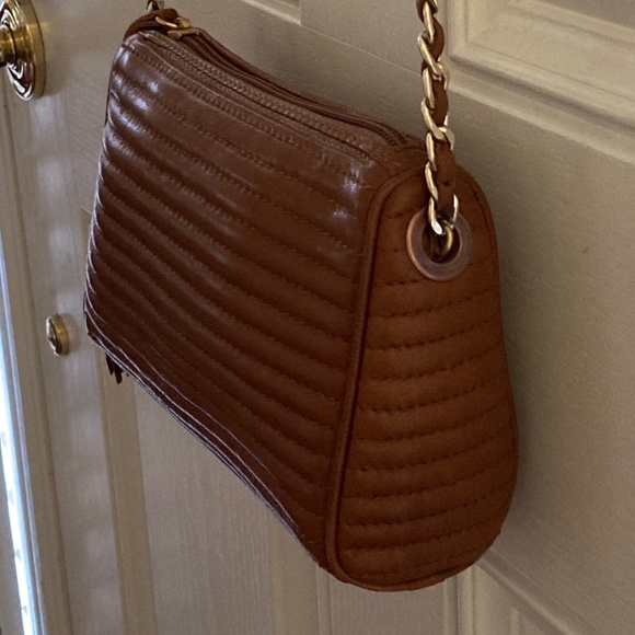 Nordstrom Genuine Leather Caramel Crossbody Bag/Gold Tone Woven Chain/NEW! - Picture 7 of 9